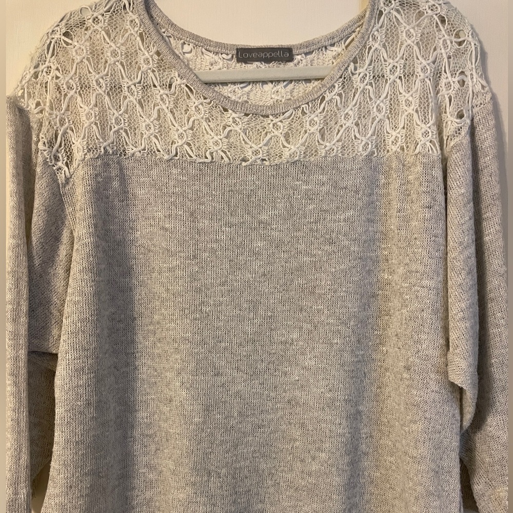 Sweater Loveappella light weight sweater